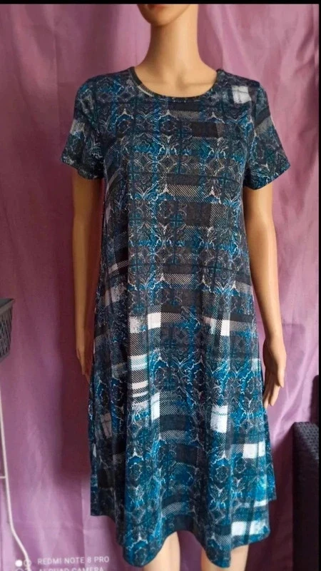 LuLaRoe women's dress Size S blue graphic print short sleeves flowy – photo 7